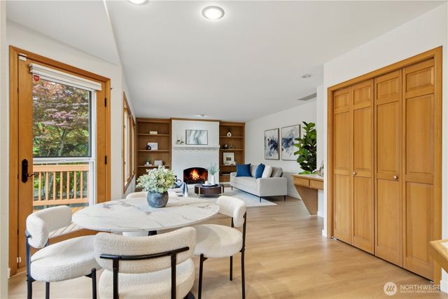 11607 SE 77th Place, Newcastle, WA 98056