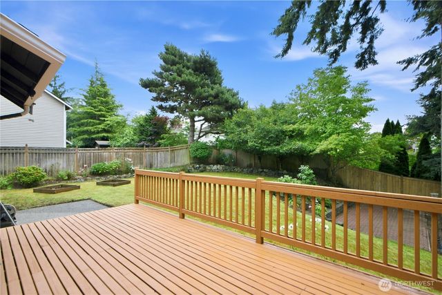 11607 SE 77th Place, Newcastle, WA 98056