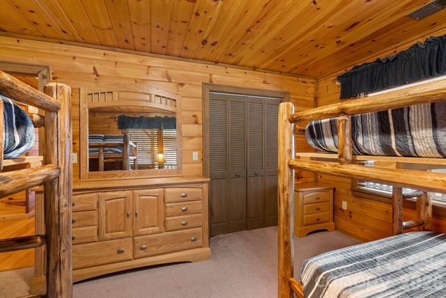 264 Moonbeam Lane, Clyde, NC 28721