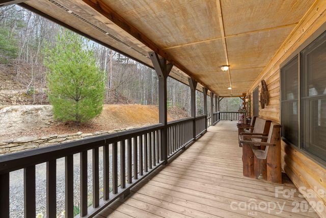 264 Moonbeam Lane, Clyde, NC 28721