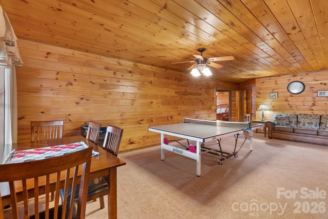 264 Moonbeam Lane, Clyde, NC 28721