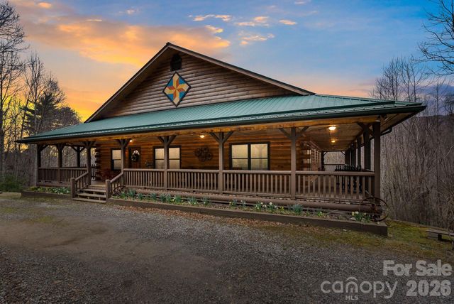 264 Moonbeam Lane, Clyde, NC 28721