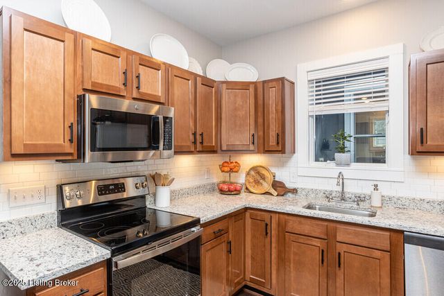 717 Lynn, Louisville, KY 40217