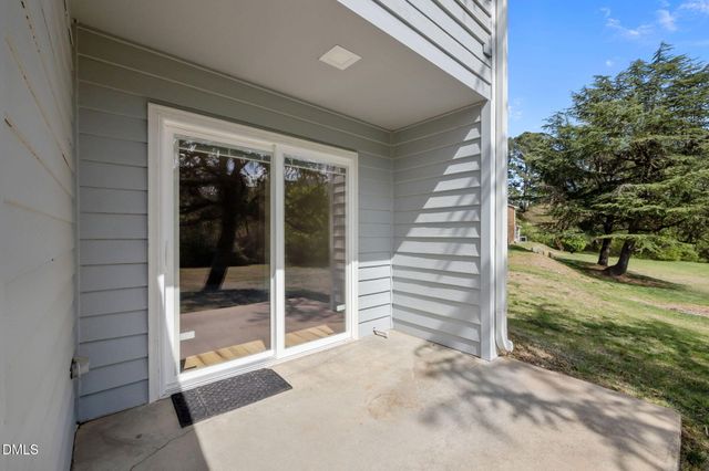 106 Chaucer Court, Carrboro, NC 27510