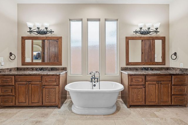 5100 W Fm 2147 RD, Horseshoe Bay, TX 78657
