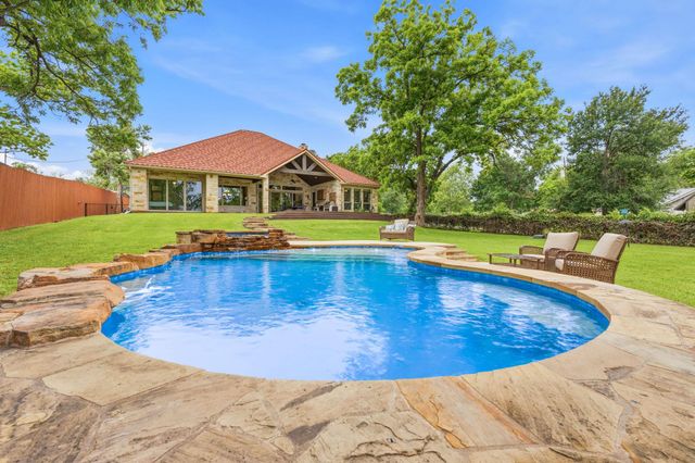 5100 W Fm 2147 RD, Horseshoe Bay, TX 78657