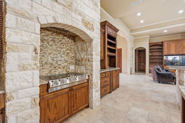 5100 W Fm 2147 RD, Horseshoe Bay, TX 78657