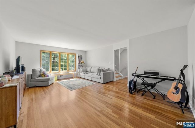 89 Forsythia Lane B, Paramus, NJ 07652