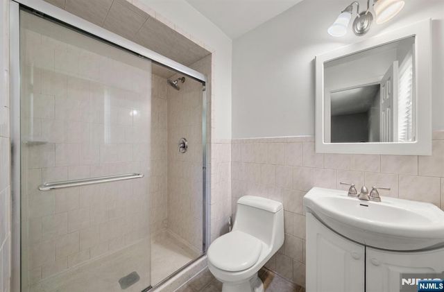 89 Forsythia Lane B, Paramus, NJ 07652