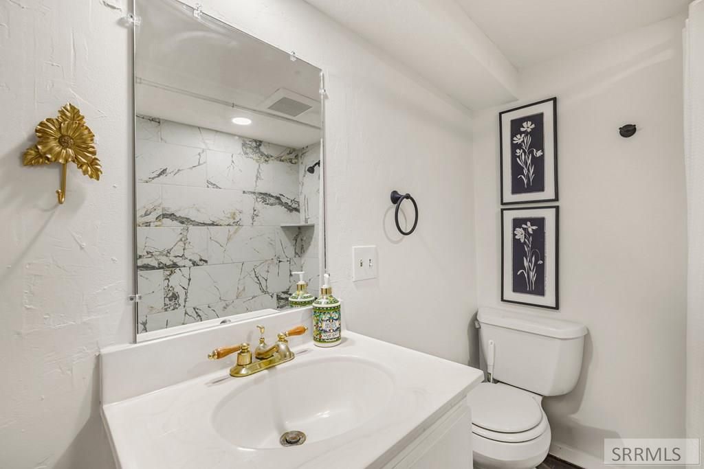 Image 17 of property listing at 249 E 1st S, Rexburg, ID 83440