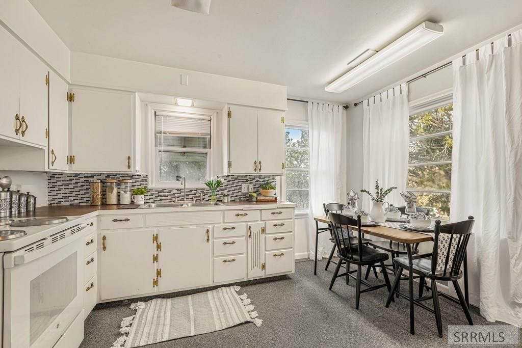 Image 9 of property listing at 249 E 1st S, Rexburg, ID 83440