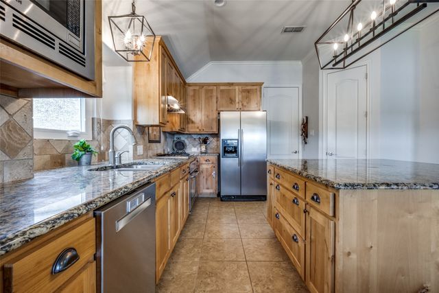 431 Bent Creek Cove, Argyle, TX 76226