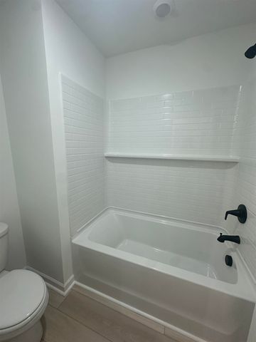 343 E Pyrenees Drive, Wellford, SC 29385