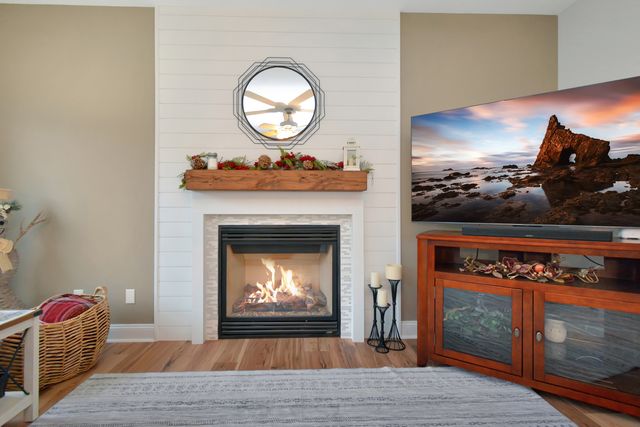 10 Deerfield Court, Bloomington, IL 61705