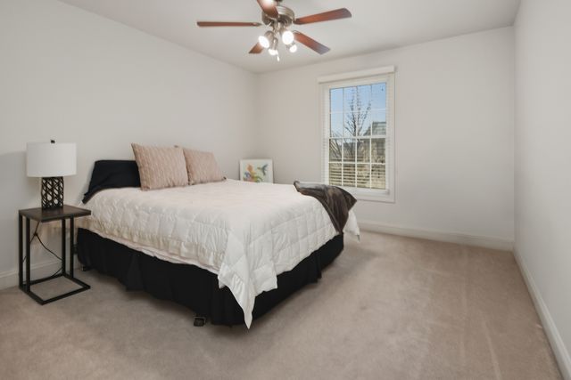 10 Deerfield Court, Bloomington, IL 61705