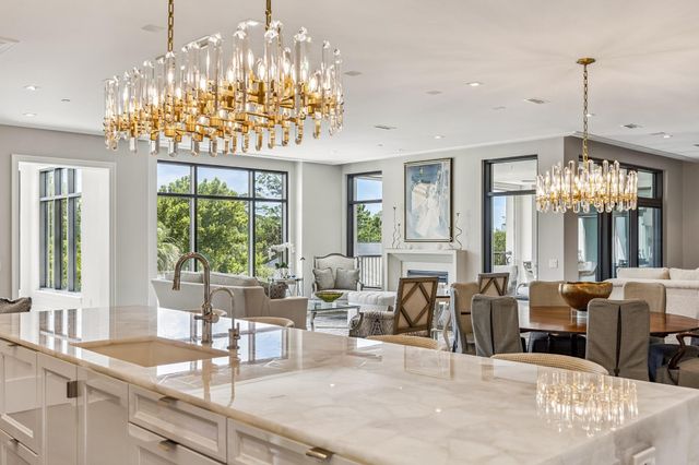 6017 Memorial Drive 406, Houston, TX 77007