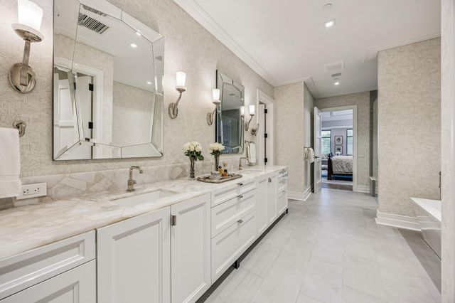 6017 Memorial Drive 406, Houston, TX 77007