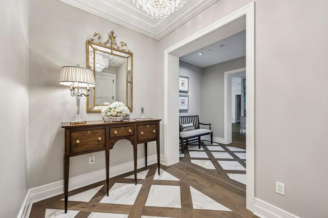6017 Memorial Drive 406, Houston, TX 77007