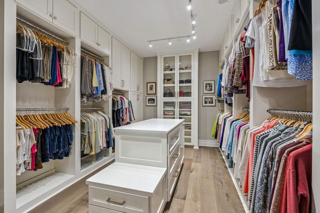 6017 Memorial Drive 406, Houston, TX 77007