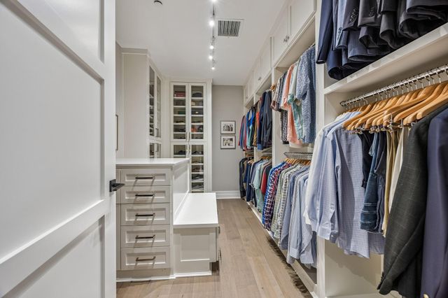 6017 Memorial Drive 406, Houston, TX 77007