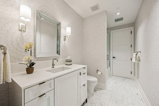 6017 Memorial Drive 406, Houston, TX 77007