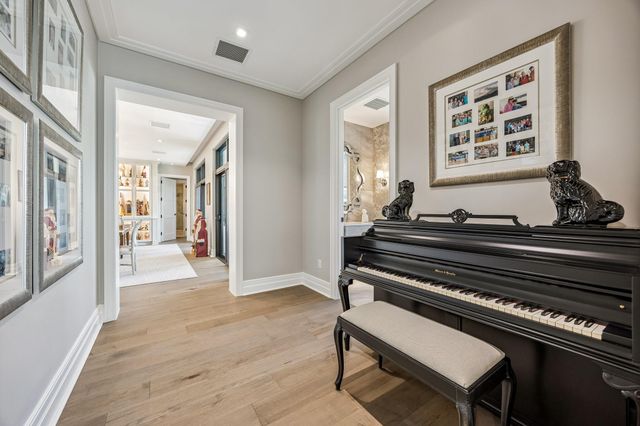 6017 Memorial Drive 406, Houston, TX 77007