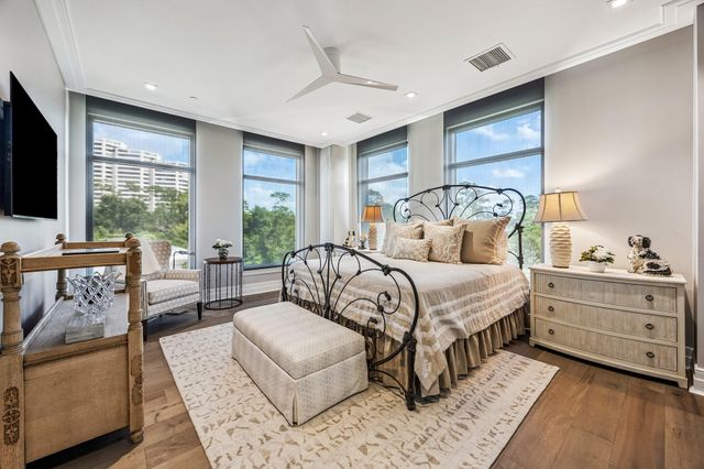 6017 Memorial Drive 406, Houston, TX 77007