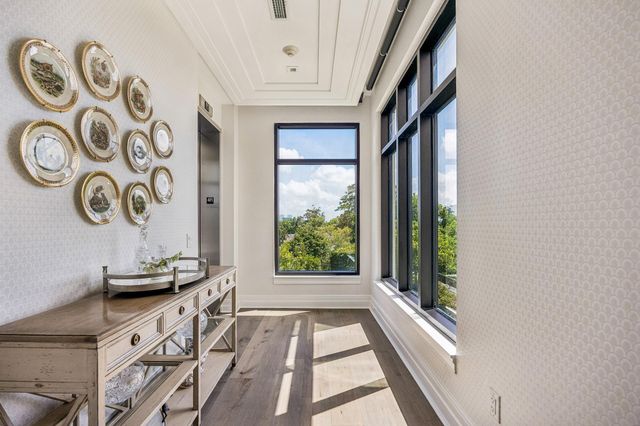 6017 Memorial Drive 406, Houston, TX 77007