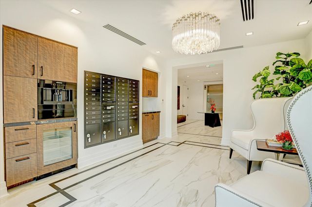 6017 Memorial Drive 406, Houston, TX 77007