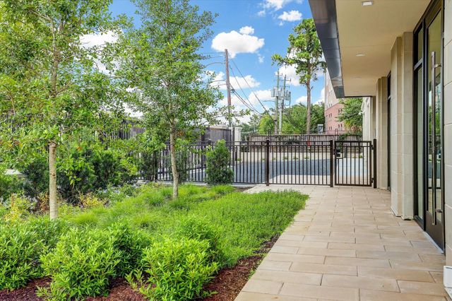 6017 Memorial Drive 406, Houston, TX 77007