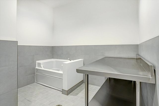 6017 Memorial Drive 406, Houston, TX 77007
