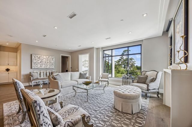 6017 Memorial Drive 406, Houston, TX 77007
