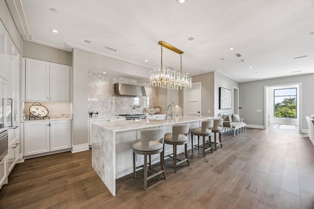 6017 Memorial Drive 406, Houston, TX 77007