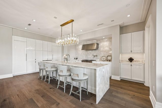 6017 Memorial Drive 406, Houston, TX 77007