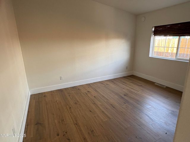 221 Glen Vista Drive, Dayton, NV 89403