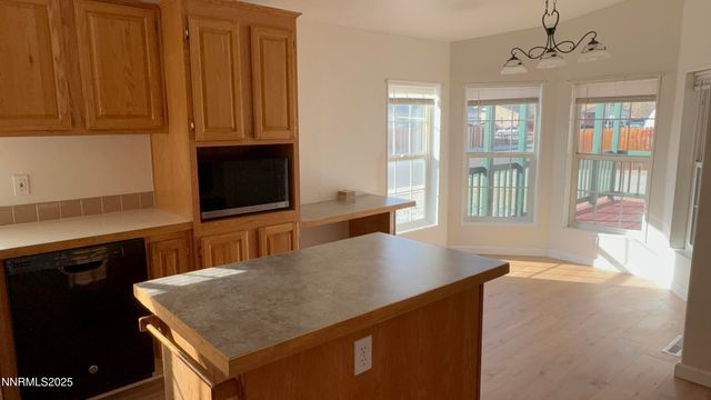 221 Glen Vista Drive, Dayton, NV 89403