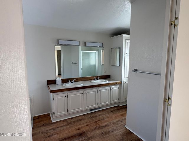 221 Glen Vista Drive, Dayton, NV 89403