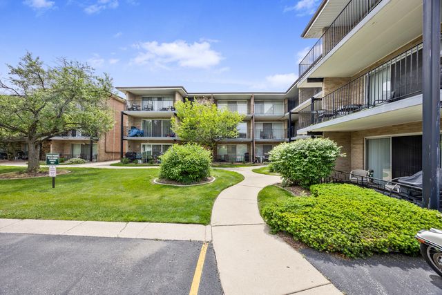 3175 W 115 Street 2W, Merrionette Park, IL 60803