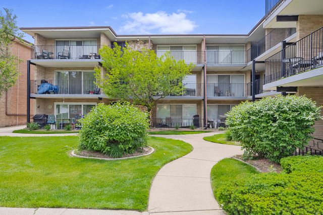3175 W 115 Street 2W, Merrionette Park, IL 60803