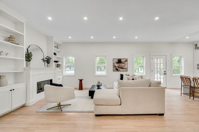 4 Great Rock, Lexington, MA 02421
