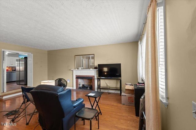 207 Hermosa Drive, Fall Branch, TN 37656