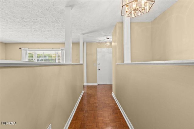 207 Hermosa Drive, Fall Branch, TN 37656