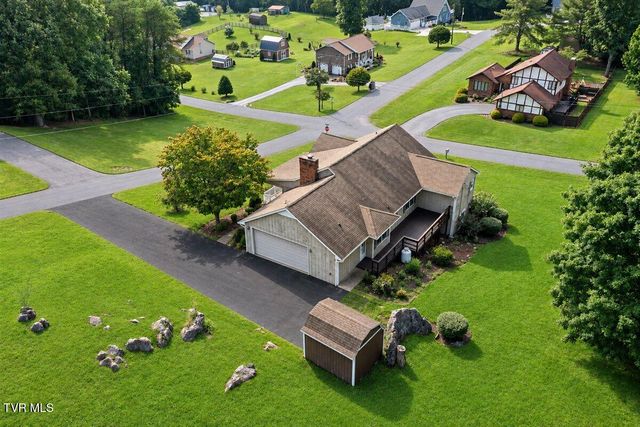 207 Hermosa Drive, Fall Branch, TN 37656
