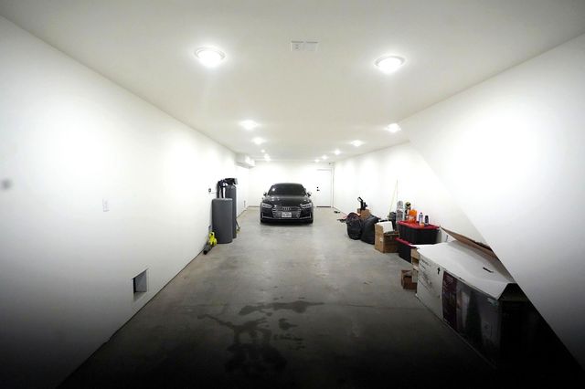 2205 Staples Street C, Houston, TX 77026