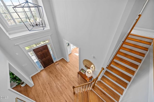 111 Lake Ridge Place, Chapel Hill, NC 27516