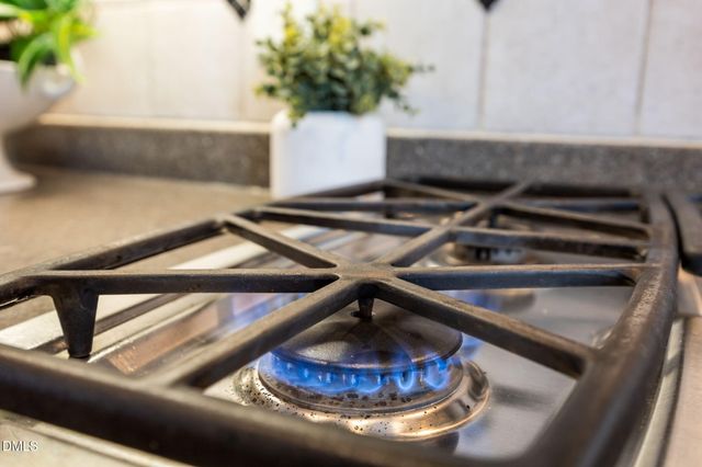 111 Lake Ridge Place, Chapel Hill, NC 27516