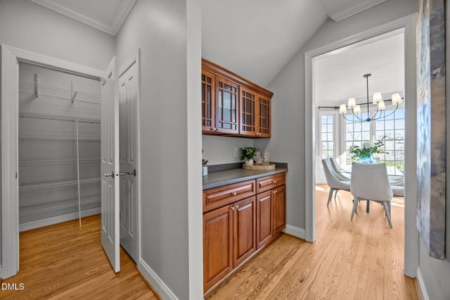 111 Lake Ridge Place, Chapel Hill, NC 27516