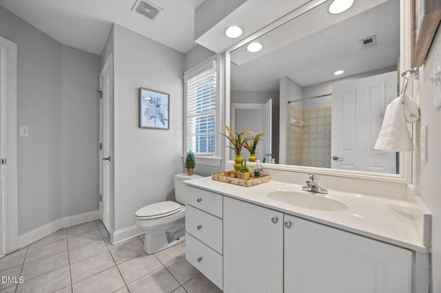 111 Lake Ridge Place, Chapel Hill, NC 27516