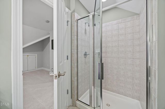 111 Lake Ridge Place, Chapel Hill, NC 27516