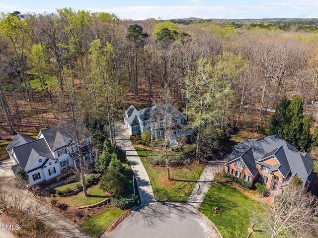 111 Lake Ridge Place, Chapel Hill, NC 27516